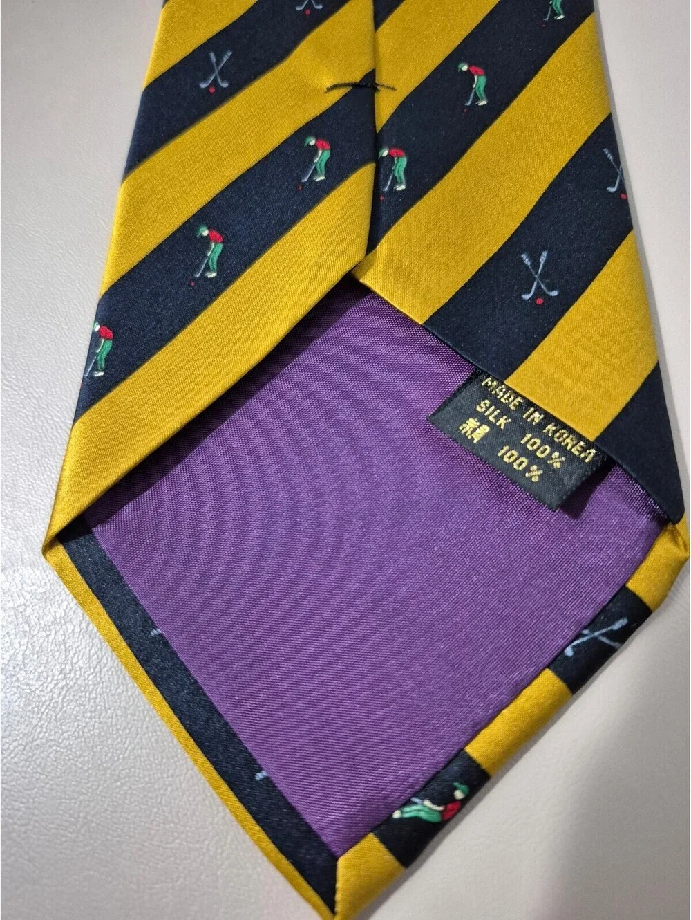 Vintage The Silk Connection Men’s 100% Silk Golf Necktie Navy Gold Striped
